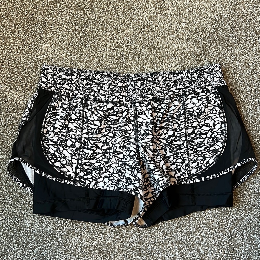 Lululemon running short